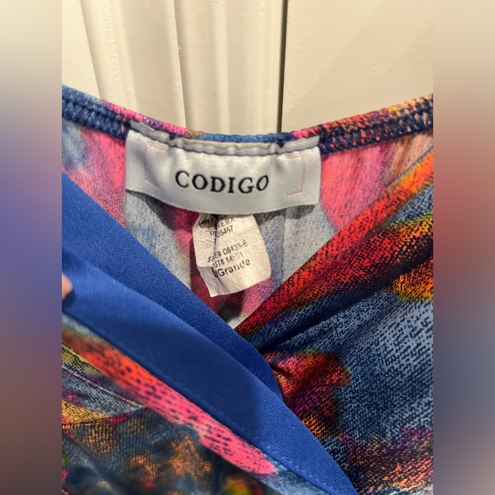 Codigo Colorful Dress - Picture 2 of 3